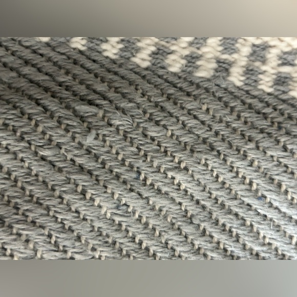 Pottery Barn lumbar pillow cover - Picture 9 of 9